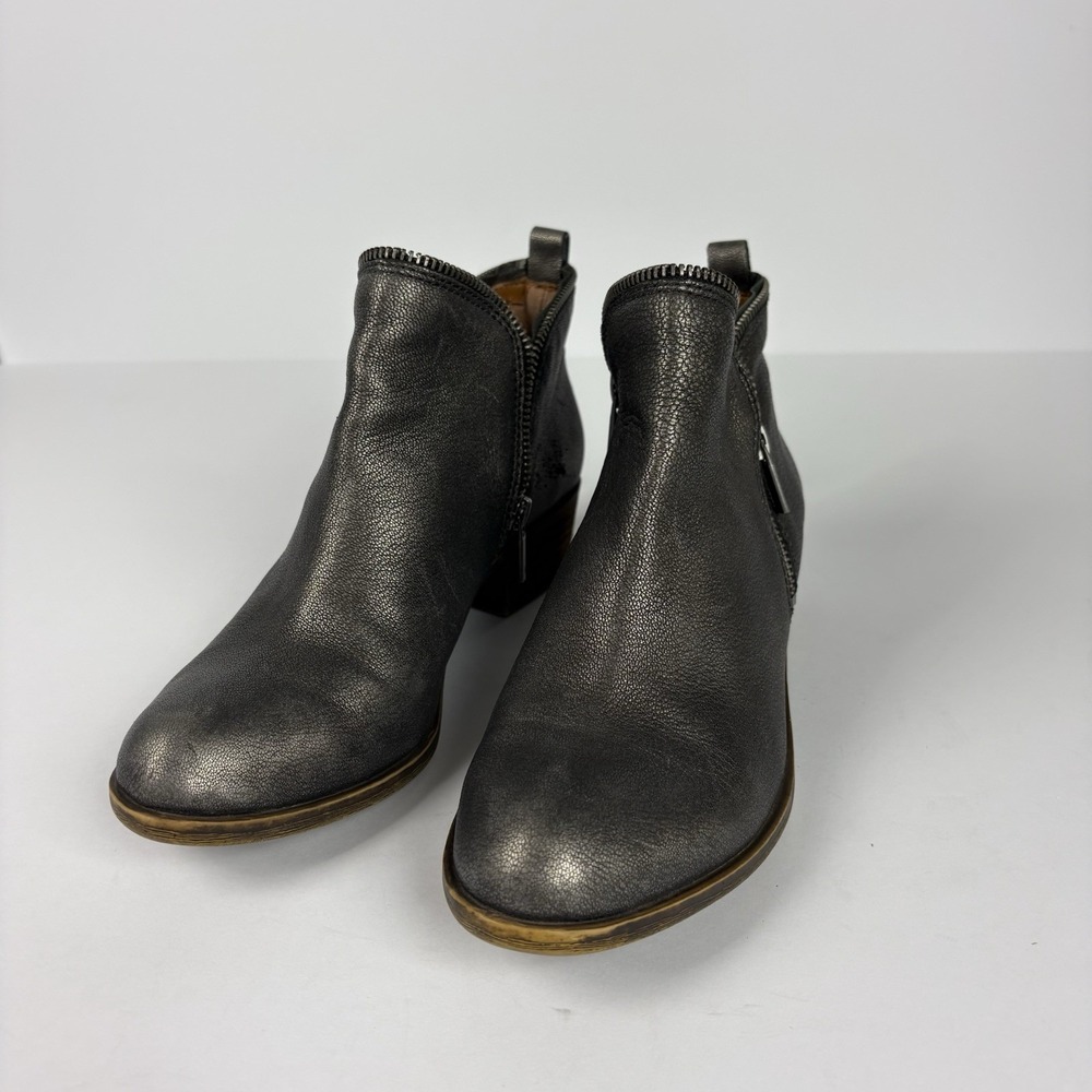 Lucky Brand Womens size 7 M BARTALINO Bootie Pewter Metallic